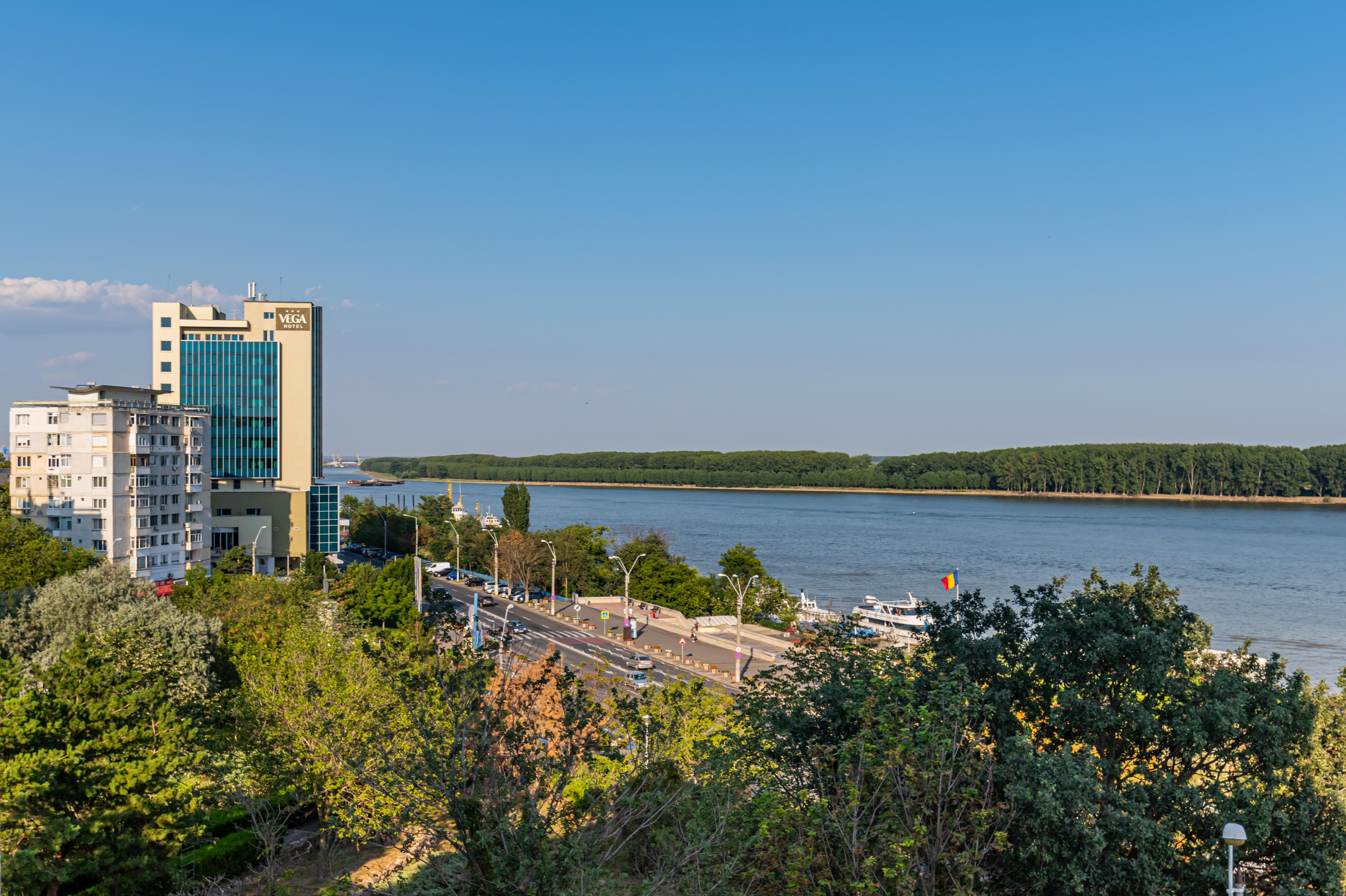 Faleza Hotel By Vega Галац Екстер'єр фото